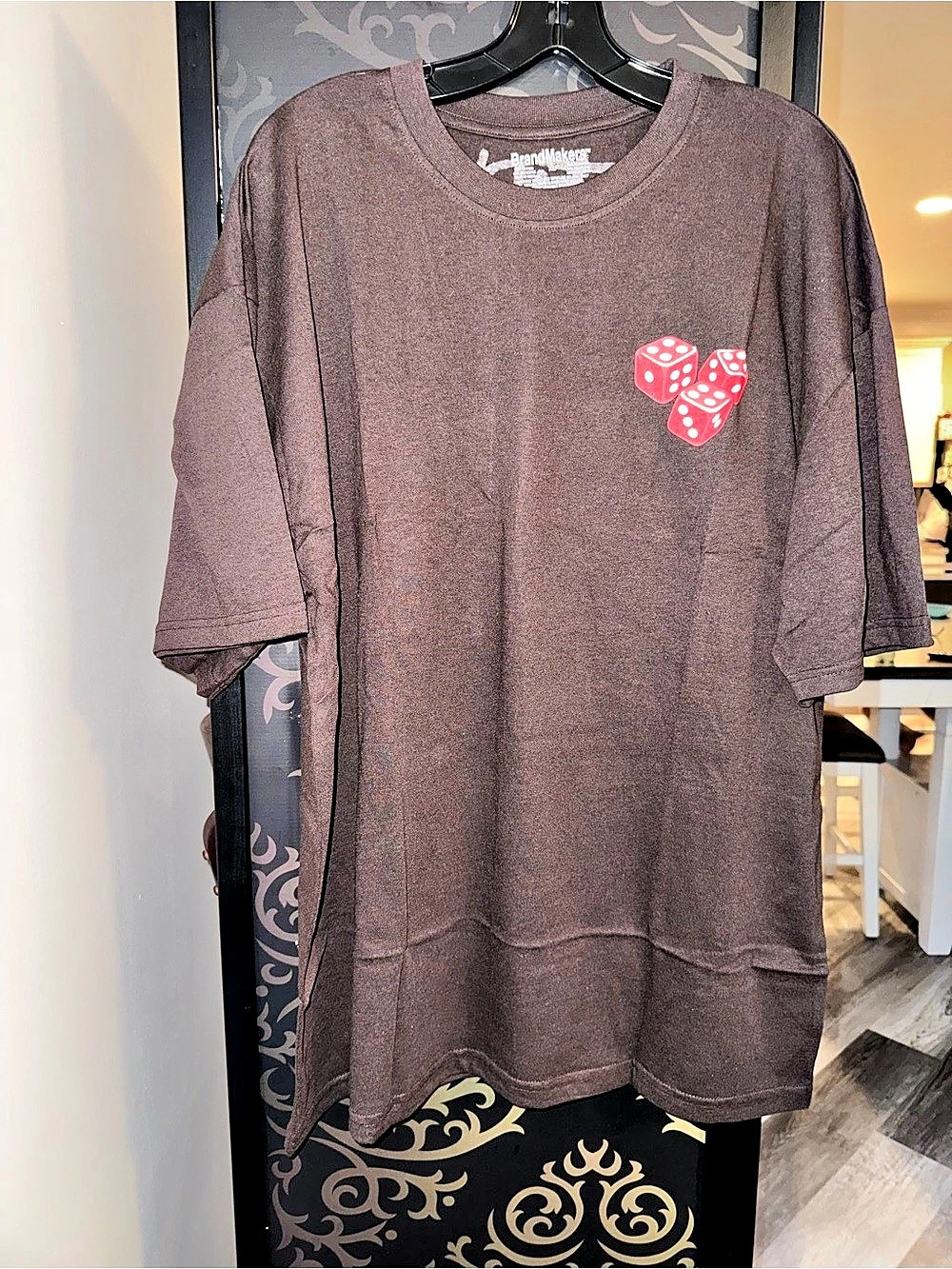 BrandMakers Fearless Risk Takers Dice Graphic Tee Brown & Red XL